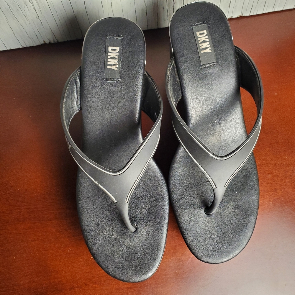 DKNY Trina Platform Wedge Heel Thong Toe Sandal, 10, Black/Gray - Picture 7 of 8